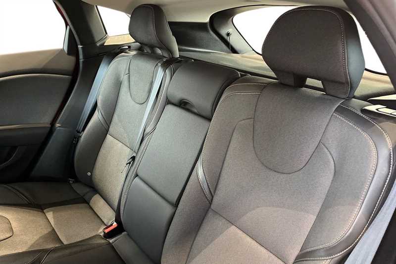 Used Volvo V40 2017 for sale - 77099336: Photo 20