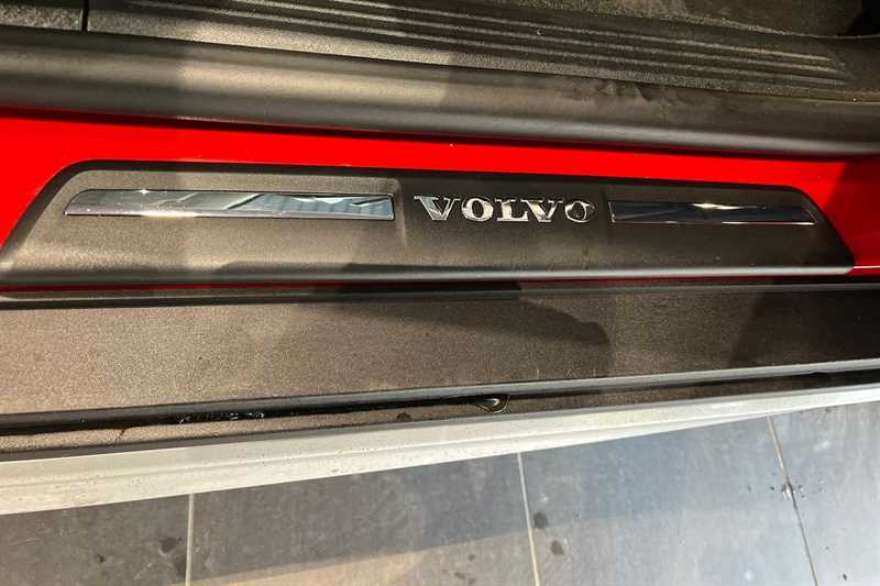 Used Volvo V40 2017 for sale - 77099336: Photo 25