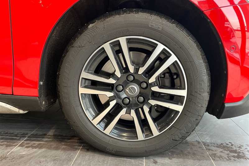 Used Volvo V40 2017 for sale - 77099336: Photo 30