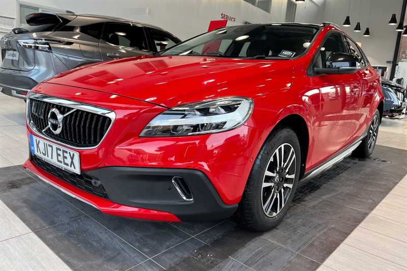 Used Volvo V40 2017 for sale - 77099336: Photo 47