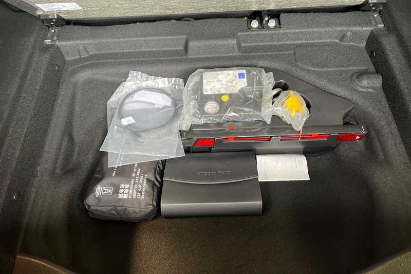 Vehicle 33