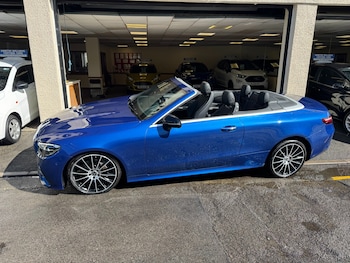 Mercedes-Benz - E-Class