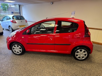 Used Peugeot 107 2014 for sale - 77504048: Photo