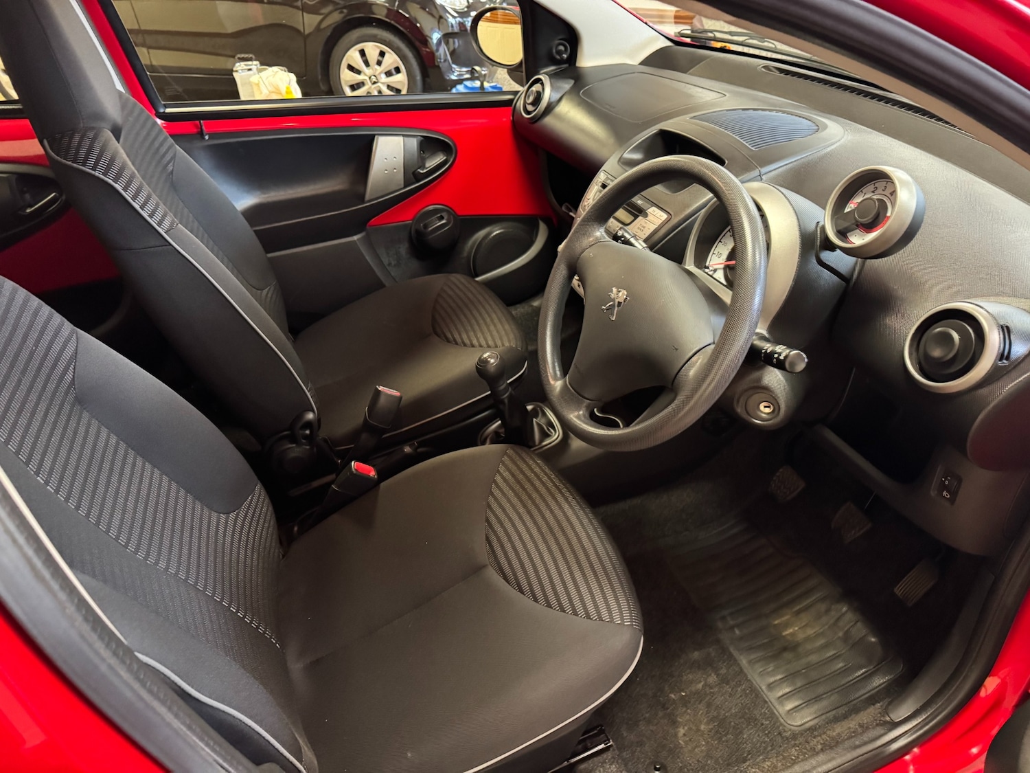 Used Peugeot 107 2014 for sale - 77504048: Photo 7