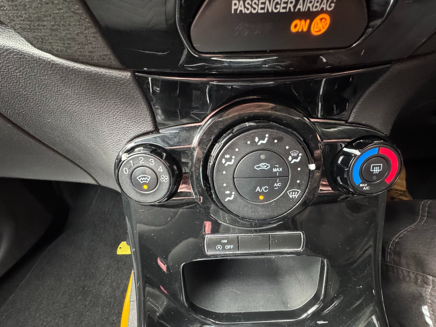 Used Ford Fiesta 2016 for sale - 78109046: Photo 9