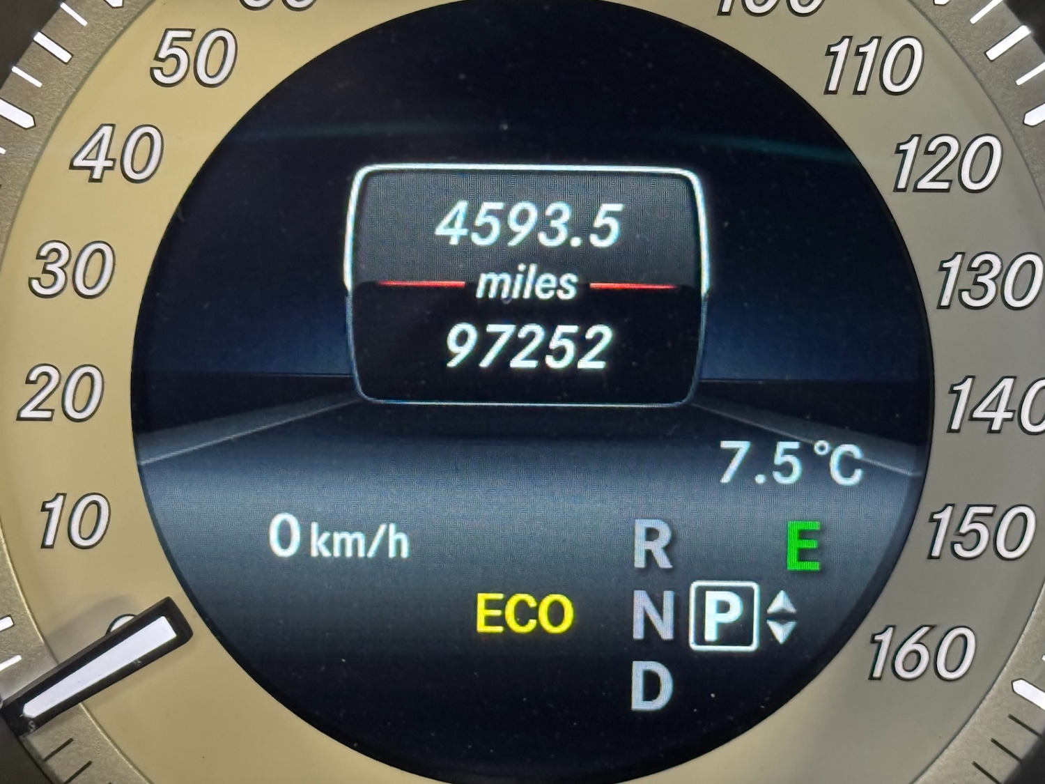 Used Mercedes-Benz E Class 2015 for sale - 77591645: Photo 11