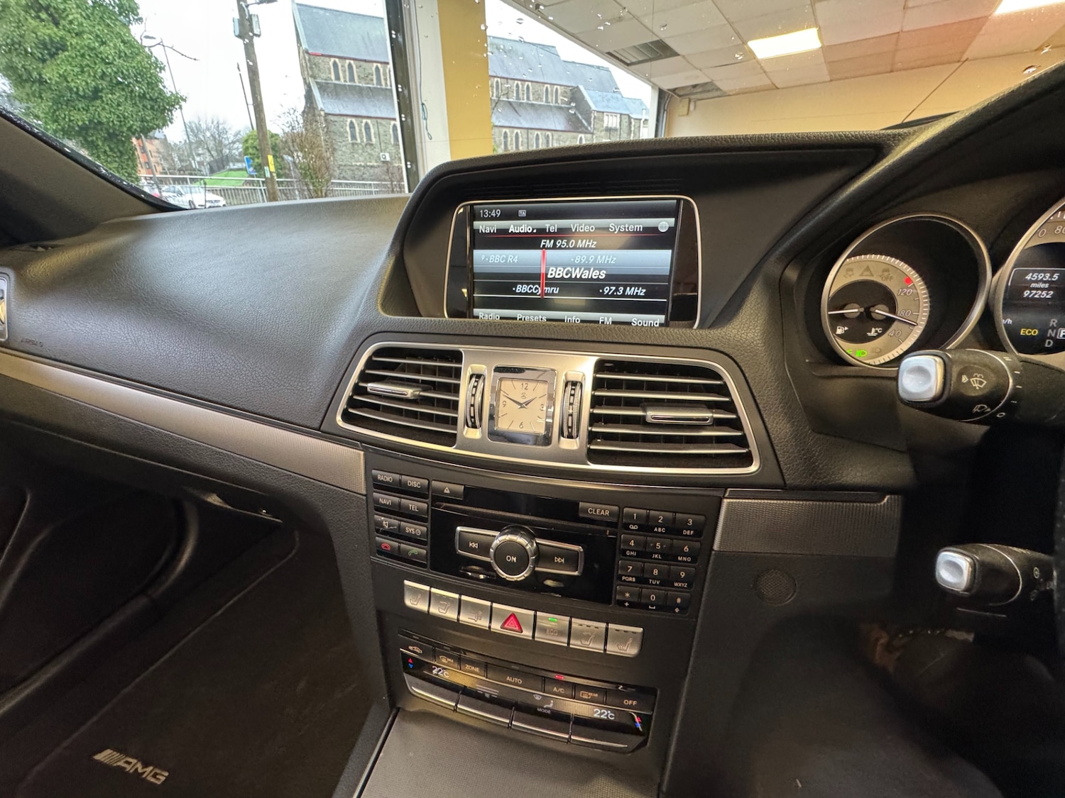 Used Mercedes-Benz E Class 2015 for sale - 77591645: Photo 13