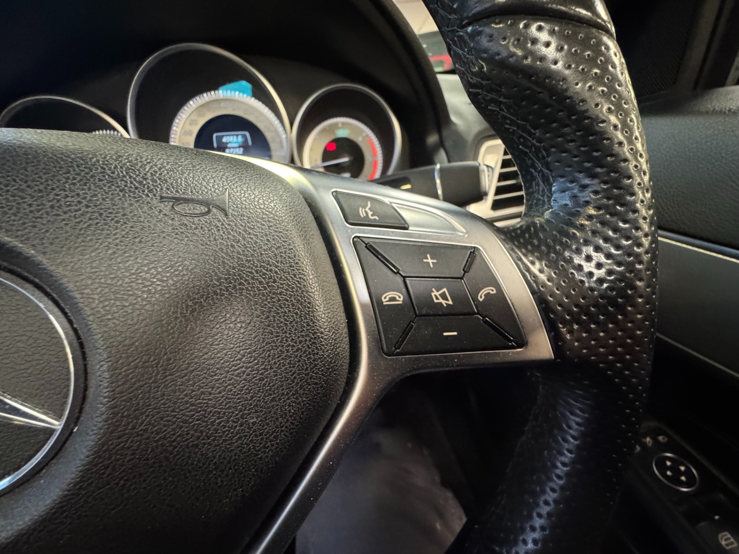 Used Mercedes-Benz E Class 2015 for sale - 77591645: Photo 20