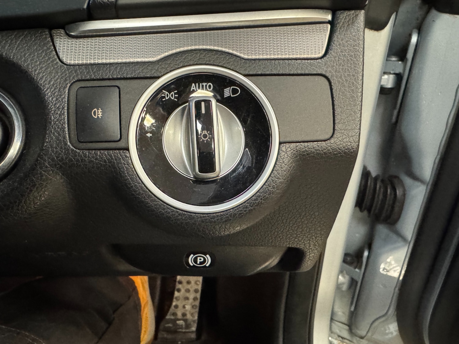 Used Mercedes-Benz E Class 2015 for sale - 77591645: Photo 24