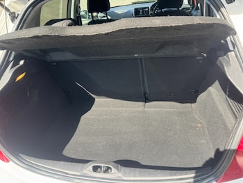 Used Peugeot 208 2015 for sale - 78151013: Photo