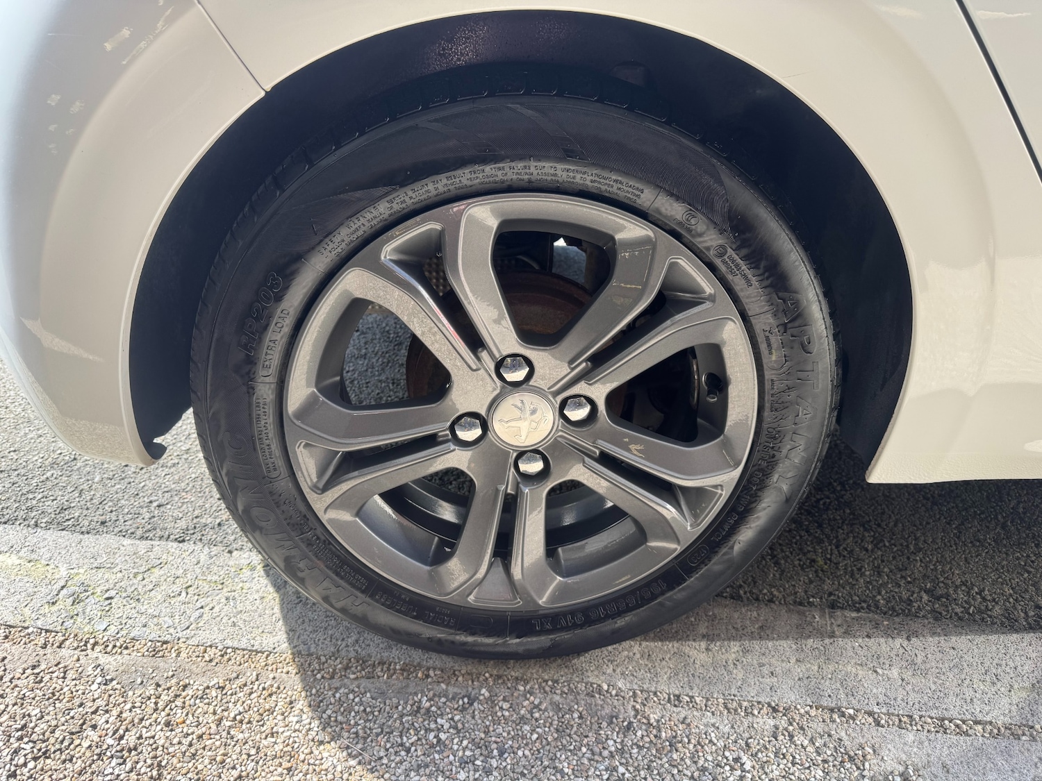 Used Peugeot 208 2015 for sale - 78151013: Photo 5