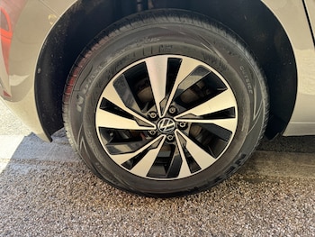 Used Volkswagen Polo 2021 for sale - 78370346: Photo