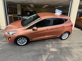 Used Ford Fiesta 2018 for sale - 75595842: Photo