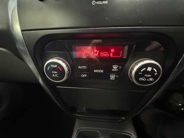 Used Suzuki SX4 2013 for sale - 76302178: Photo 10