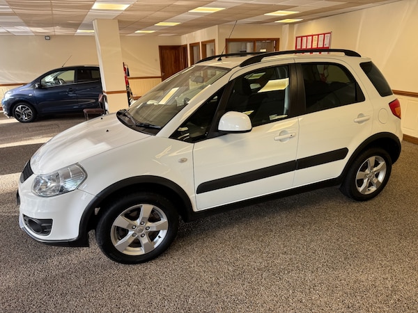 Used Suzuki SX4 2013 for sale - 76302178: Photo 2