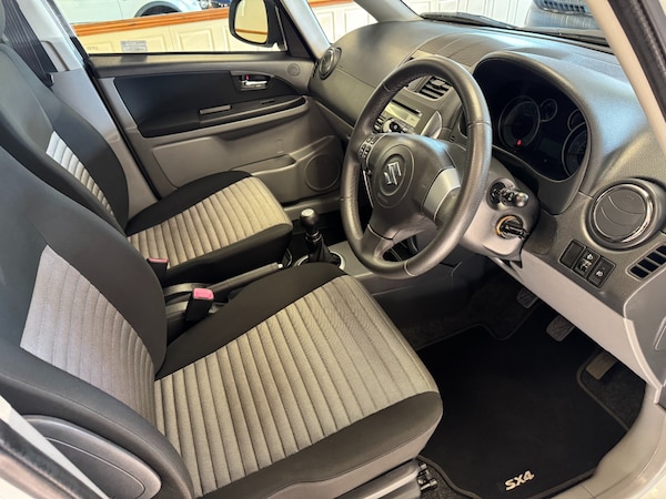 Used Suzuki SX4 2013 for sale - 76302178: Photo 6