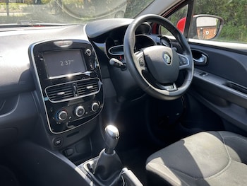Used Renault Clio 2018 for sale - 78986993: Photo