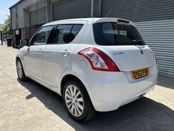 Used Suzuki Swift 2013 for sale - 78986991: Photo