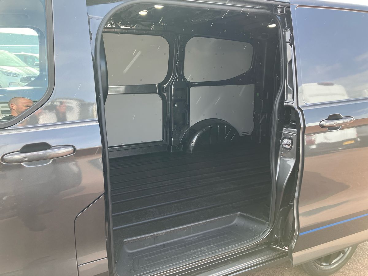 Used Ford Transit Custom 2024 for sale - 75903989: Photo 38