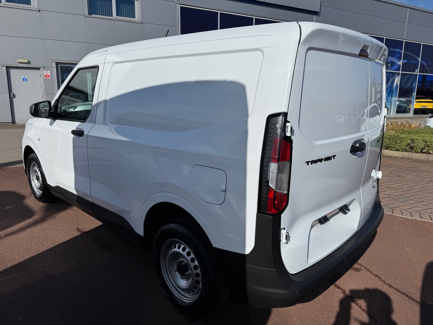 Used Ford Transit Courier 2026 for sale - 77896548: Photo 8