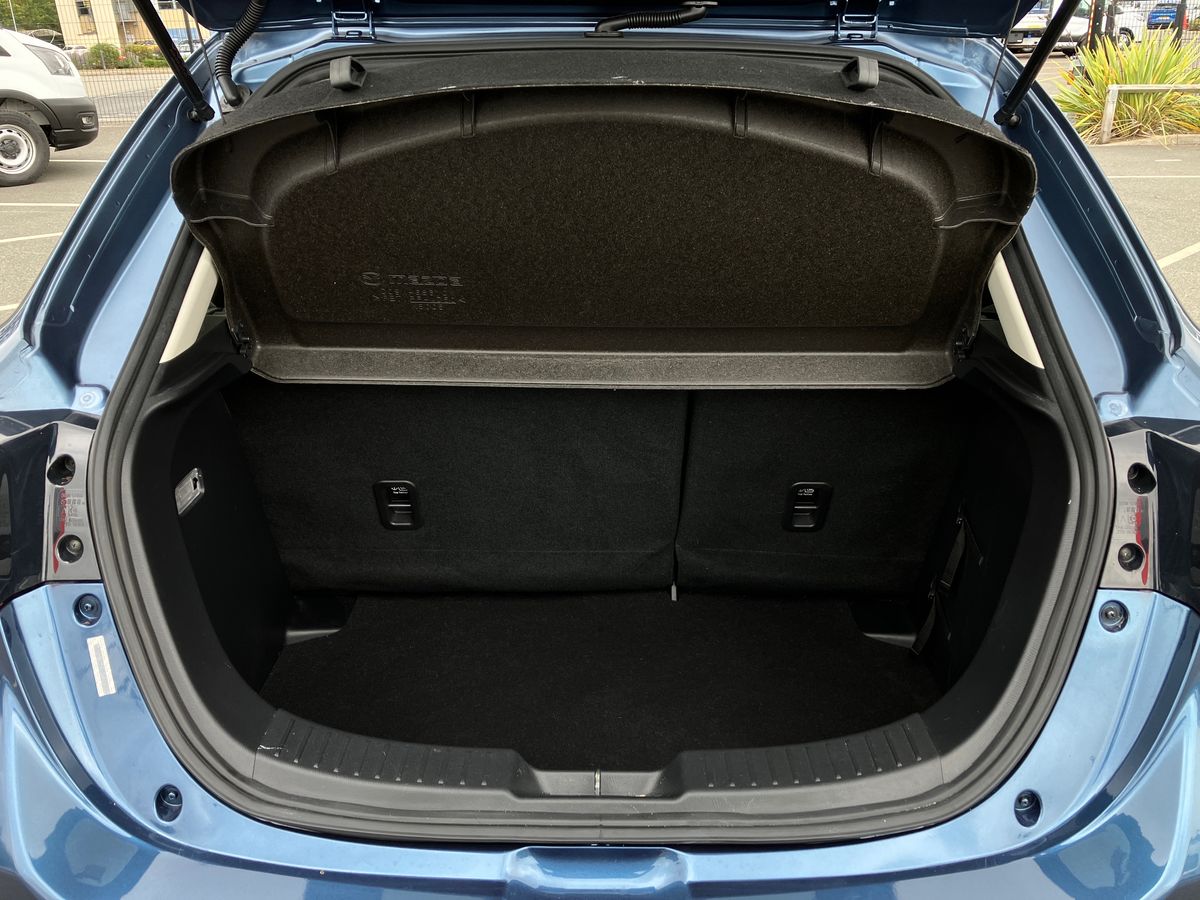 Used Mazda Mazda2 2019 for sale - 76090472: Photo 20