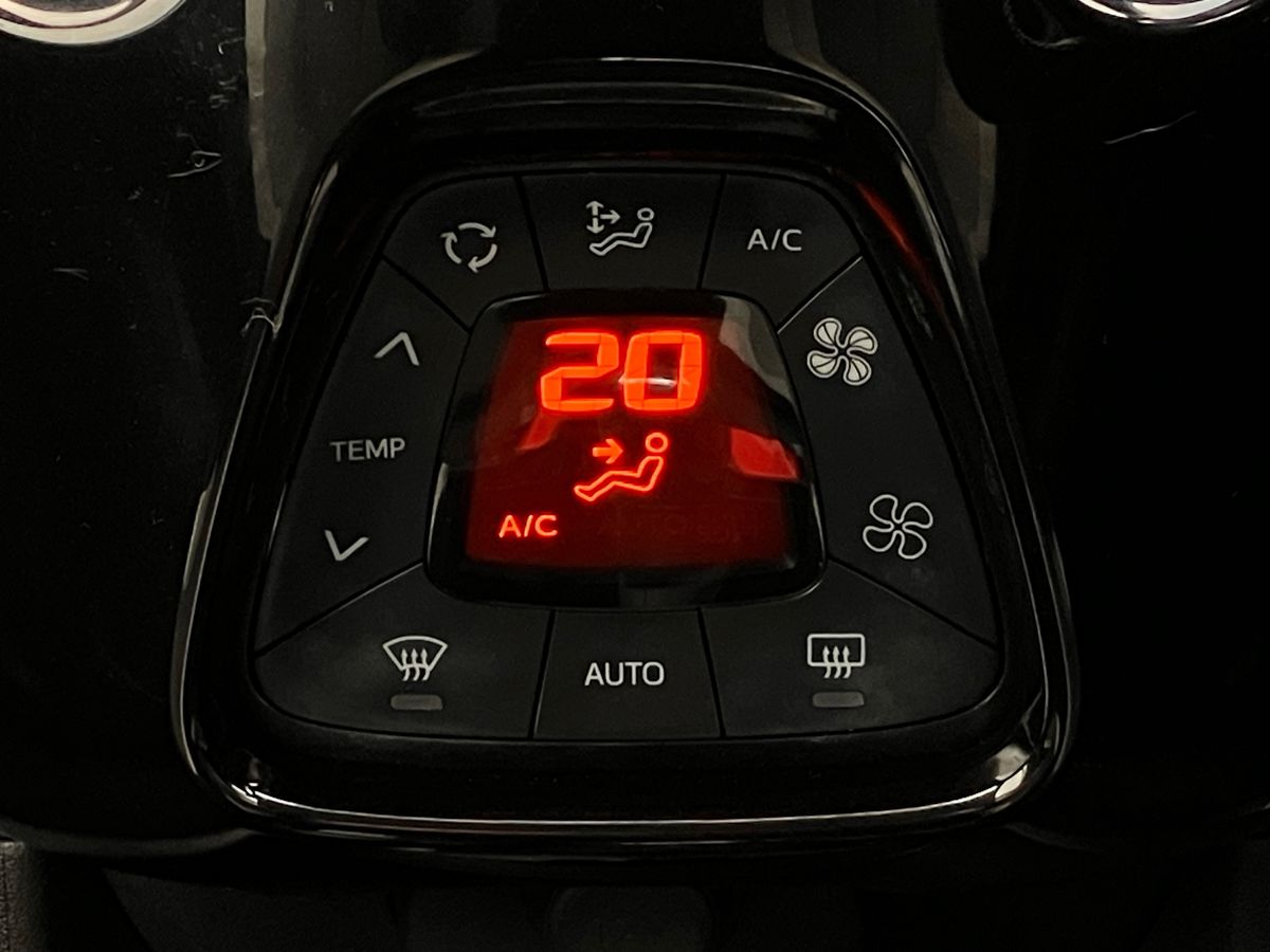 Used Toyota AYGO 2018 for sale - 77542880: Photo 12