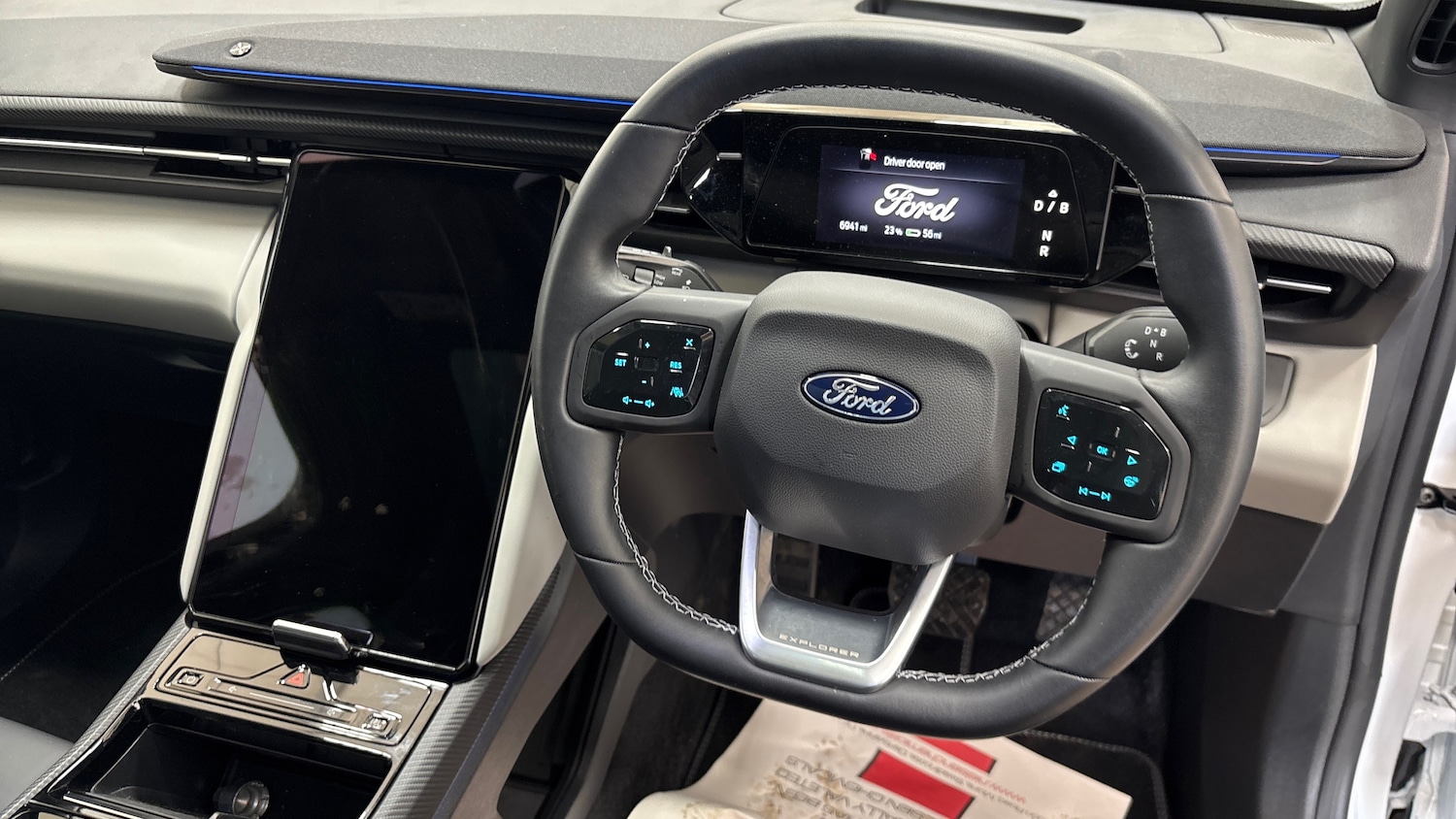 Used Ford Explorer 2025 for sale - 77033817: Photo 15