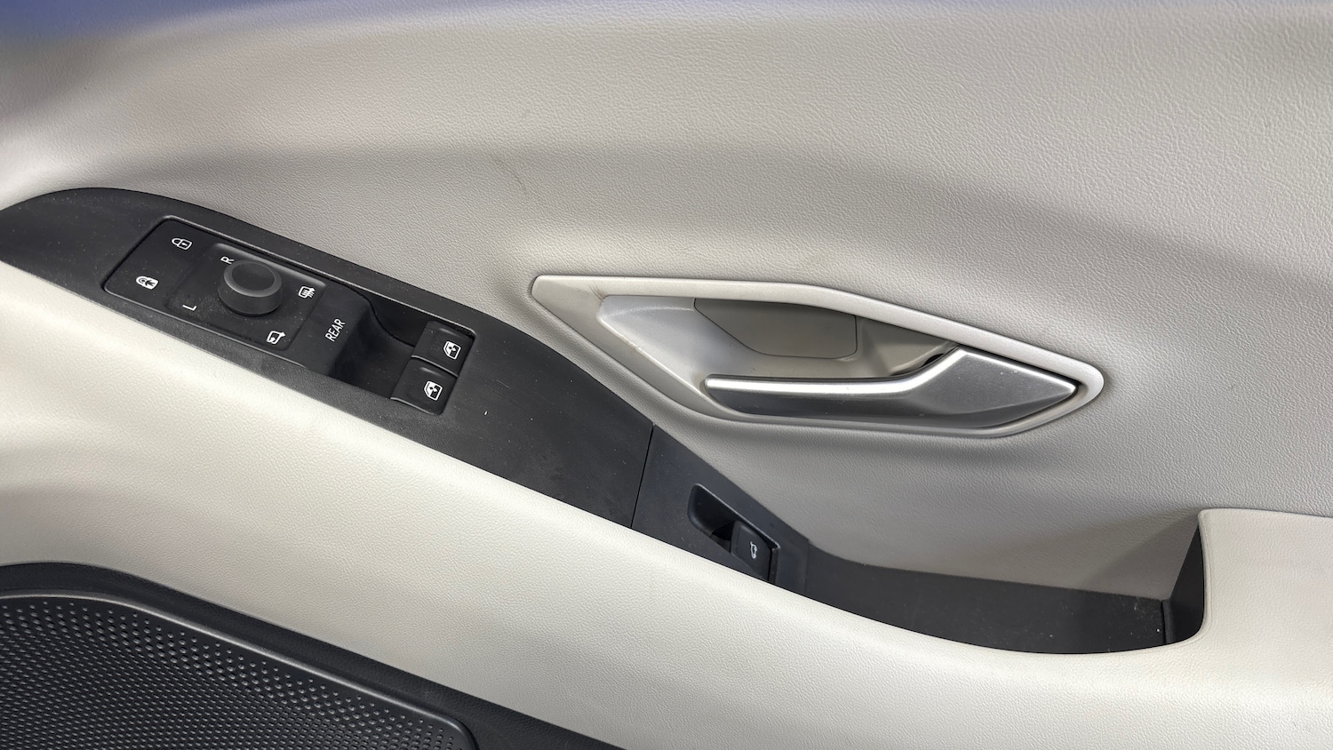 Used Ford Explorer 2025 for sale - 77033817: Photo 17