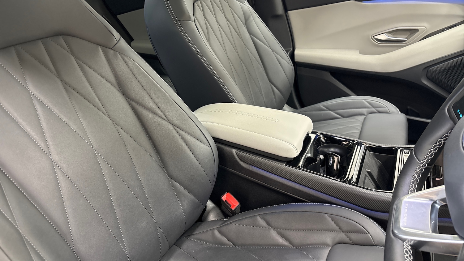 Used Ford Explorer 2025 for sale - 77033817: Photo 20