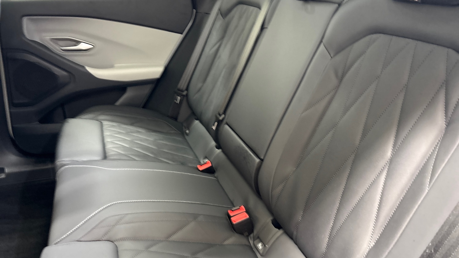 Used Ford Explorer 2025 for sale - 77033817: Photo 22