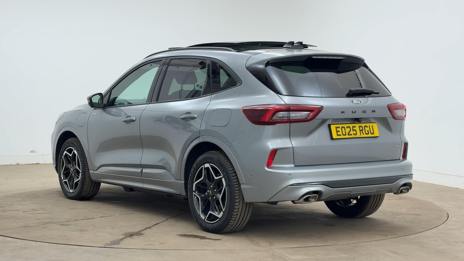 Used Ford Kuga 2025 for sale - 76969359: Photo 2