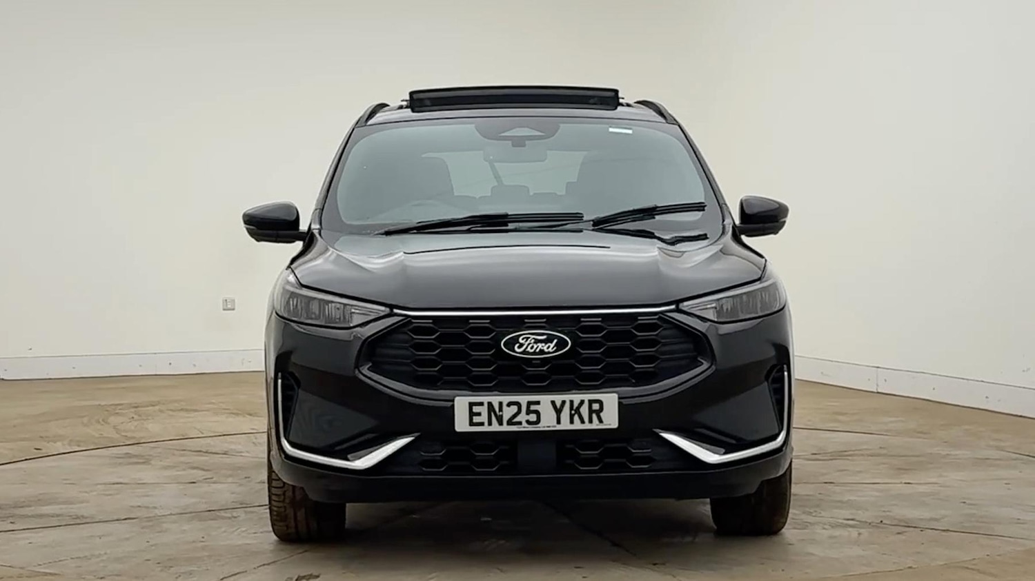 Used Ford Kuga 2025 for sale - 77980383: Photo 3