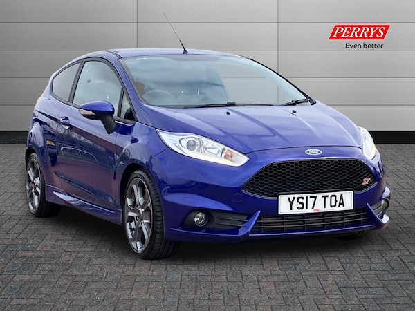 Used Ford Fiesta 2017 for sale - 76263948: Photo 1