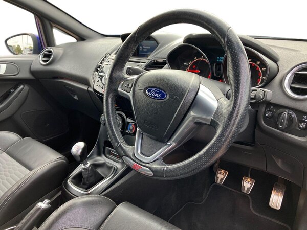 Used Ford Fiesta 2017 for sale - 76263948: Photo 9