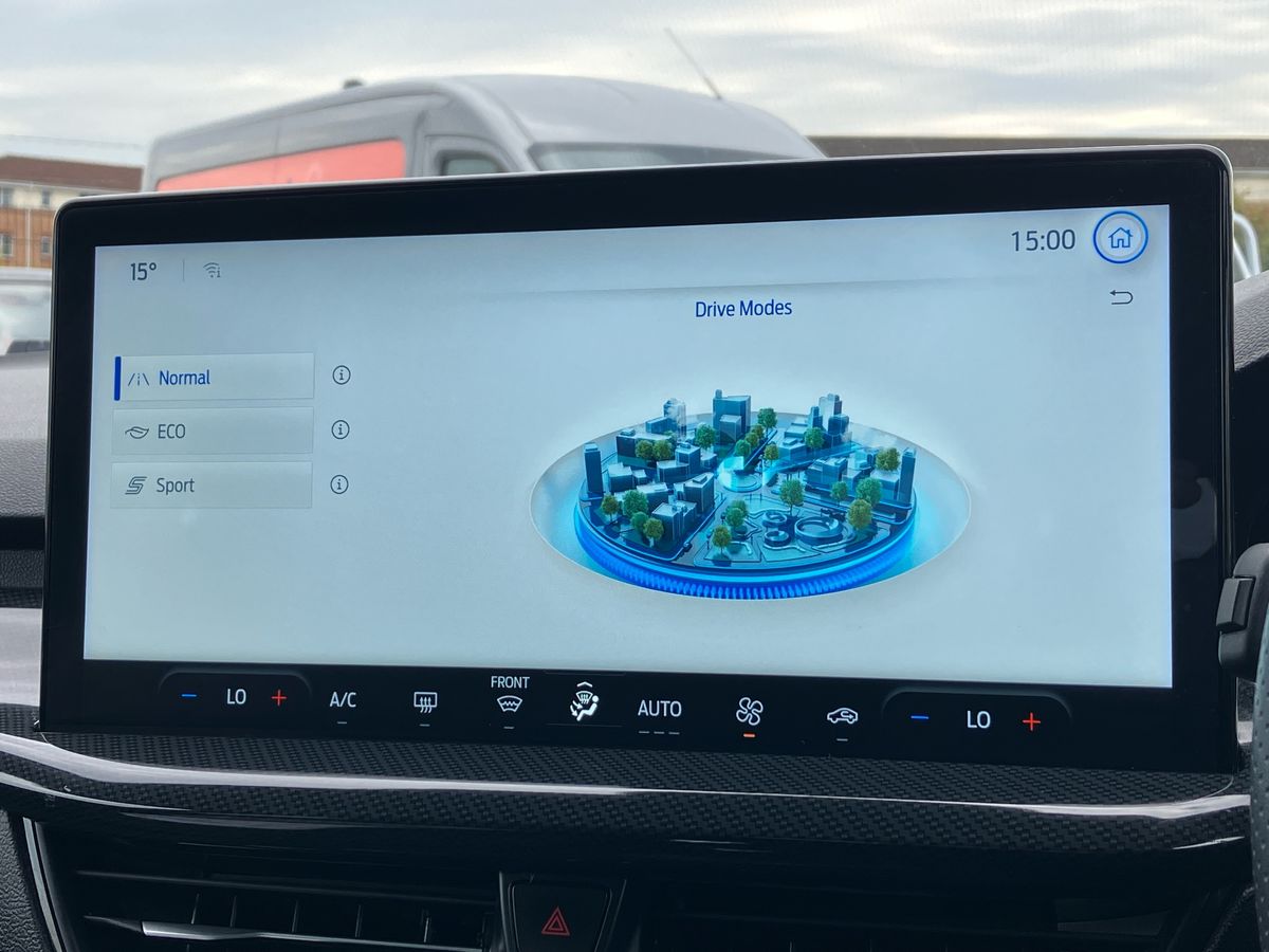 Used Ford Focus 2022 for sale - 76142059: Photo 26