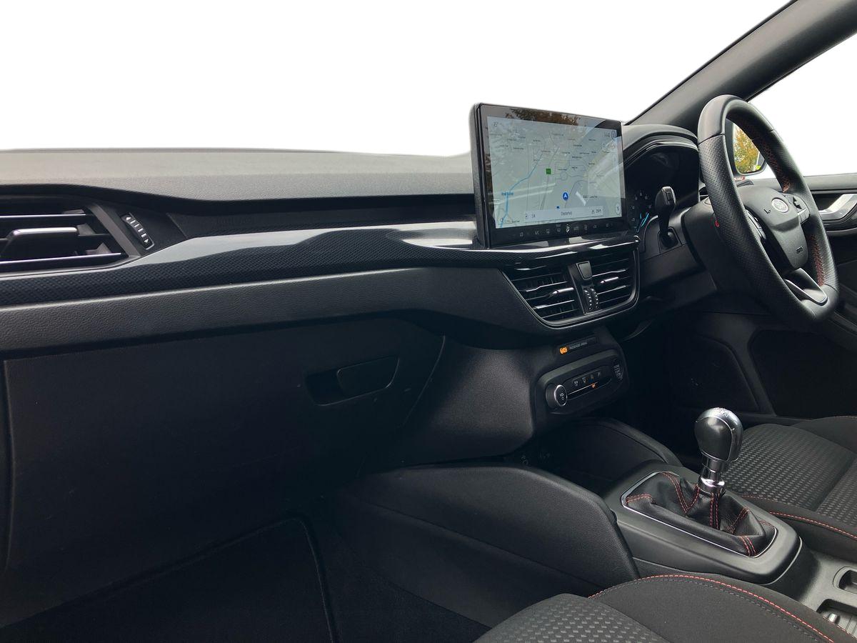 Used Ford Focus 2022 for sale - 76142059: Photo 6