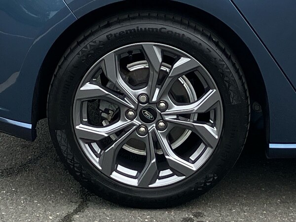 Used Ford Focus 2022 for sale - 76142059: Photo 8