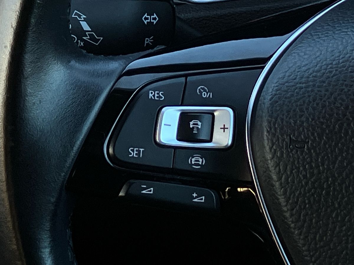 Used Volkswagen T-Roc 2019 for sale - 76792539: Photo 16