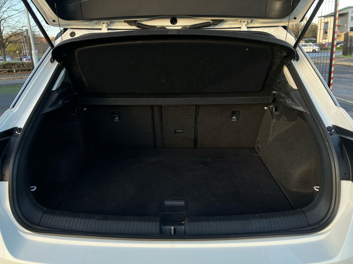 Used Volkswagen T-Roc 2019 for sale - 76792539: Photo 20