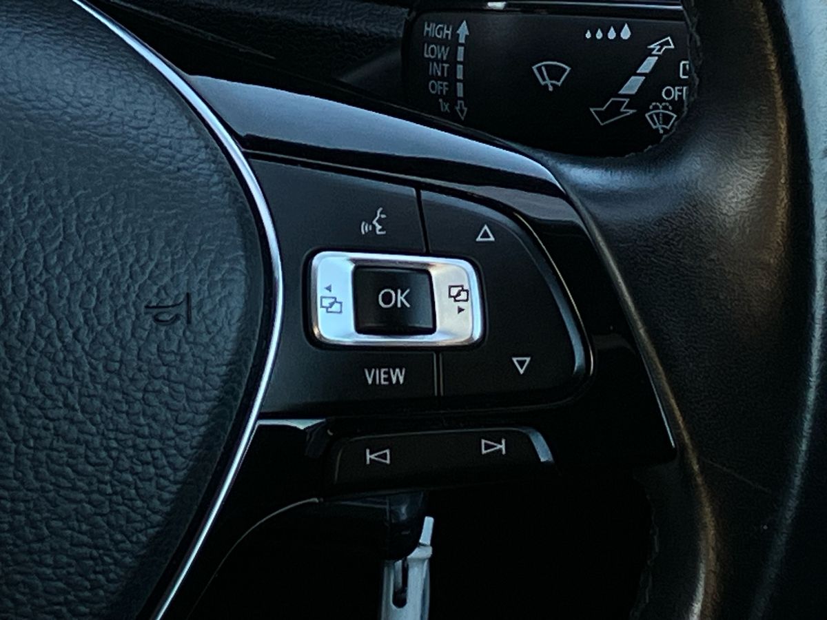 Used Volkswagen T-Roc 2019 for sale - 76792539: Photo 34