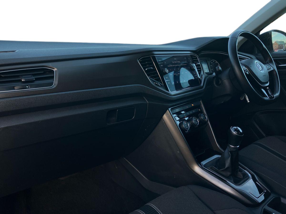 Used Volkswagen T-Roc 2019 for sale - 76792539: Photo 6