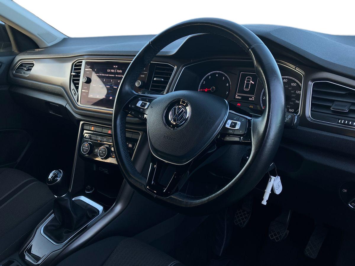 Used Volkswagen T-Roc 2019 for sale - 76792539: Photo 8