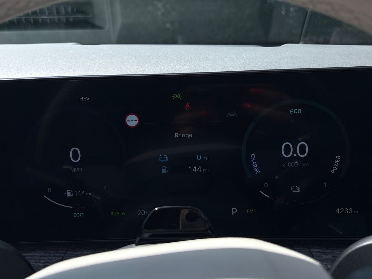 Used Hyundai Santa Fe 2025 for sale - 77125277: Photo 15