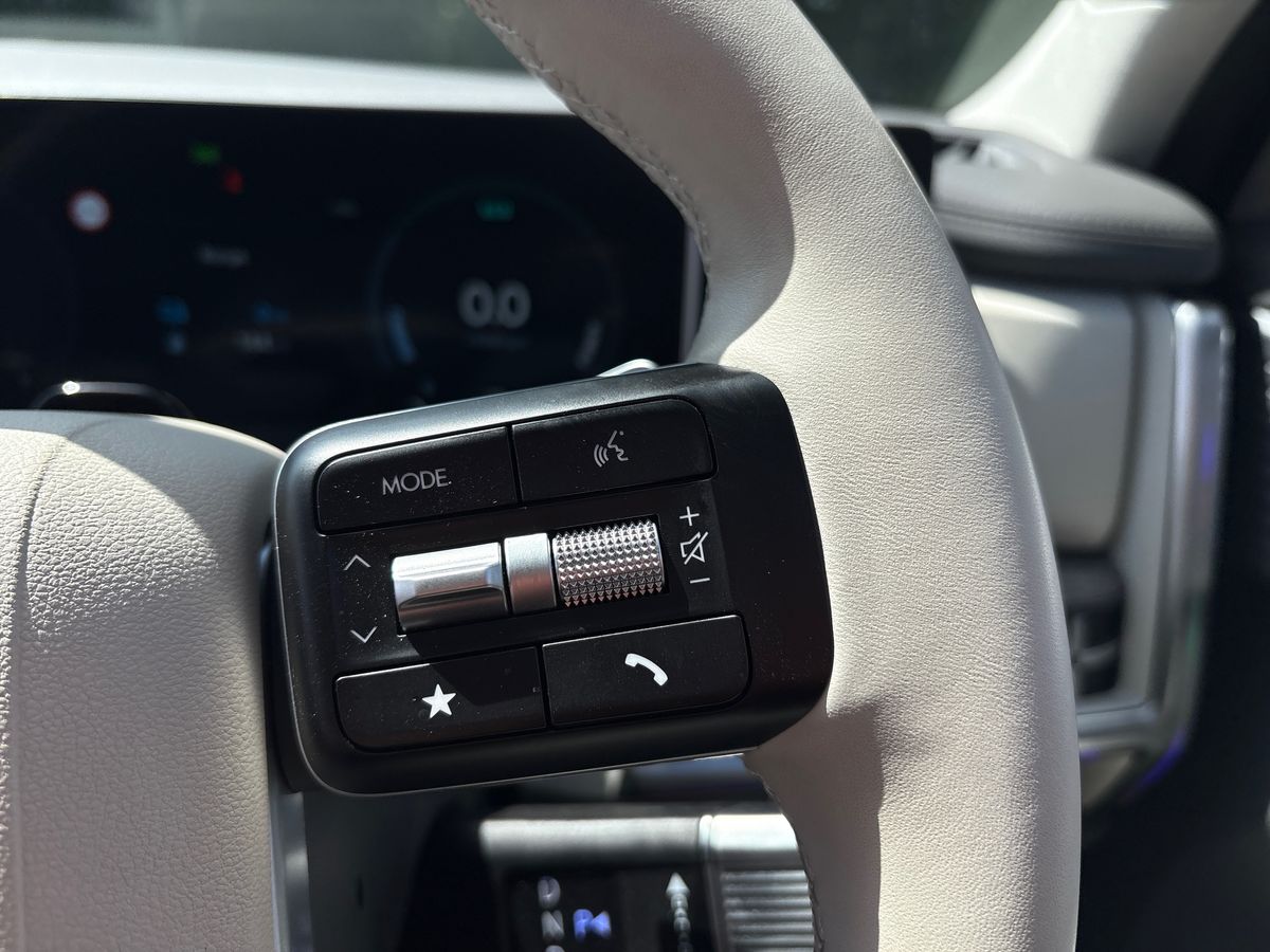 Used Hyundai Santa Fe 2025 for sale - 77125277: Photo 22