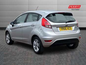 Used Ford Fiesta 2016 for sale - 75084926: Photo