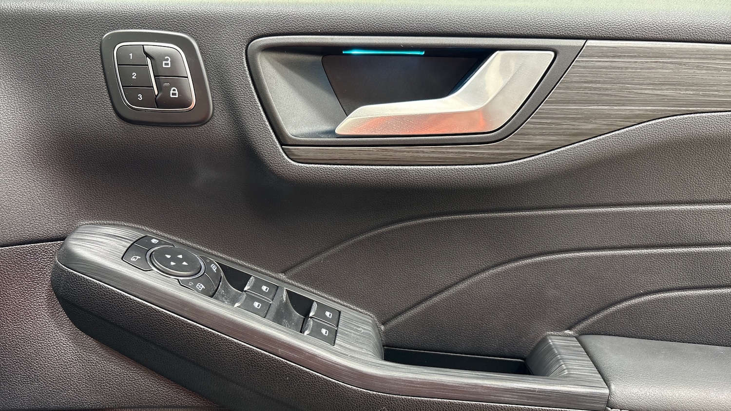 Used Ford Kuga 2024 for sale - 76462328: Photo 17