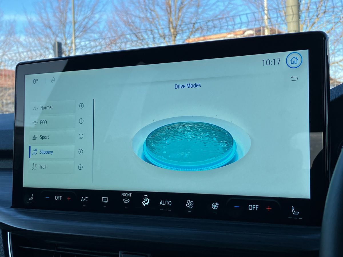 Used Ford Kuga 2024 for sale - 76462328: Photo 31