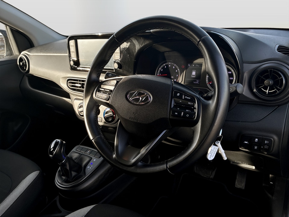 Used Hyundai i10 2023 for sale - 77666430: Photo 23