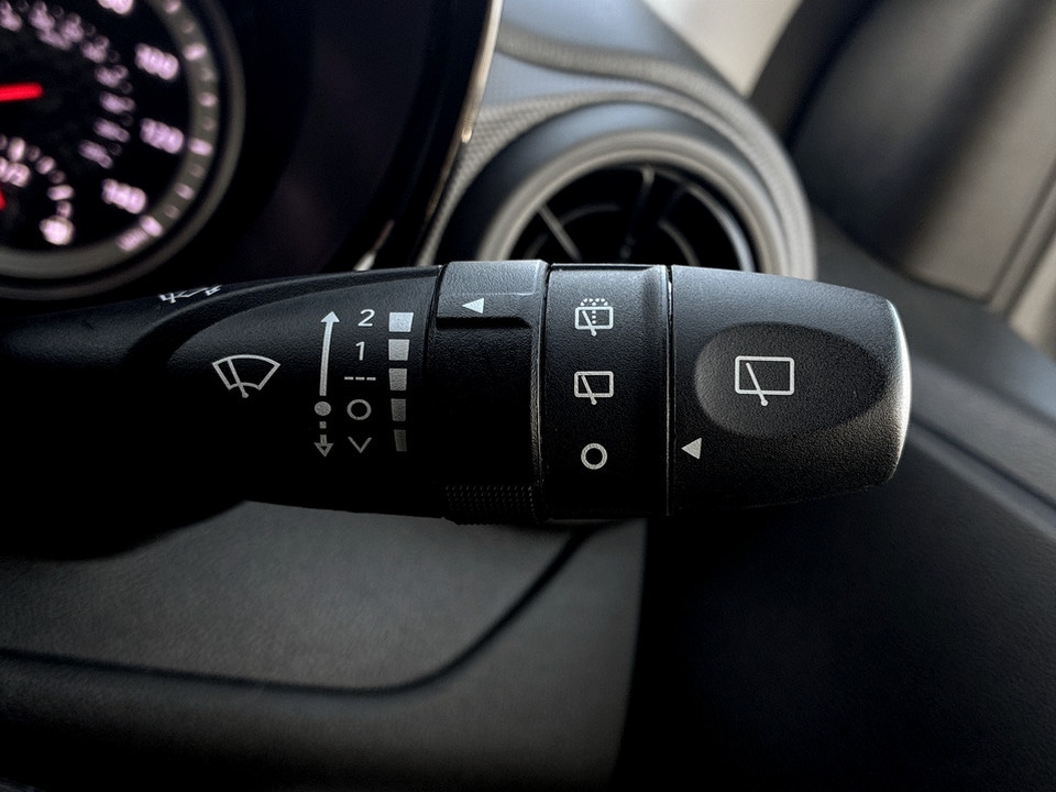 Used Hyundai i10 2023 for sale - 77666430: Photo 38