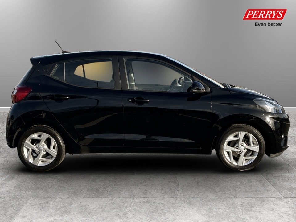 Used Hyundai i10 2023 for sale - 77666430: Photo 8